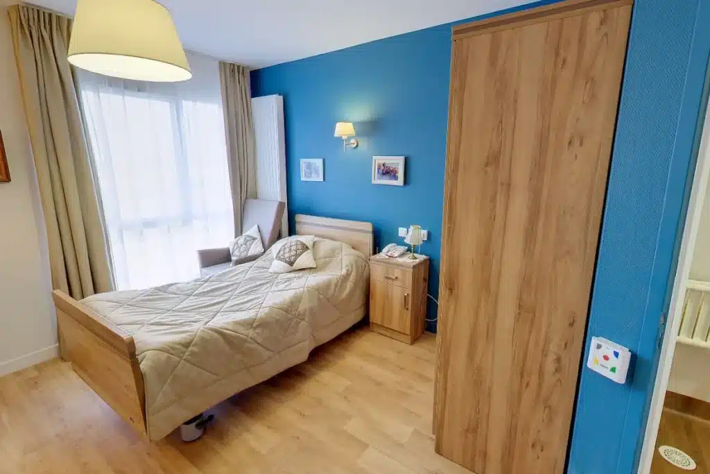 Chambre de la Villa Amélie, résidence LNA Santé à La Rochelle, dans sa visite virtuelle 360°