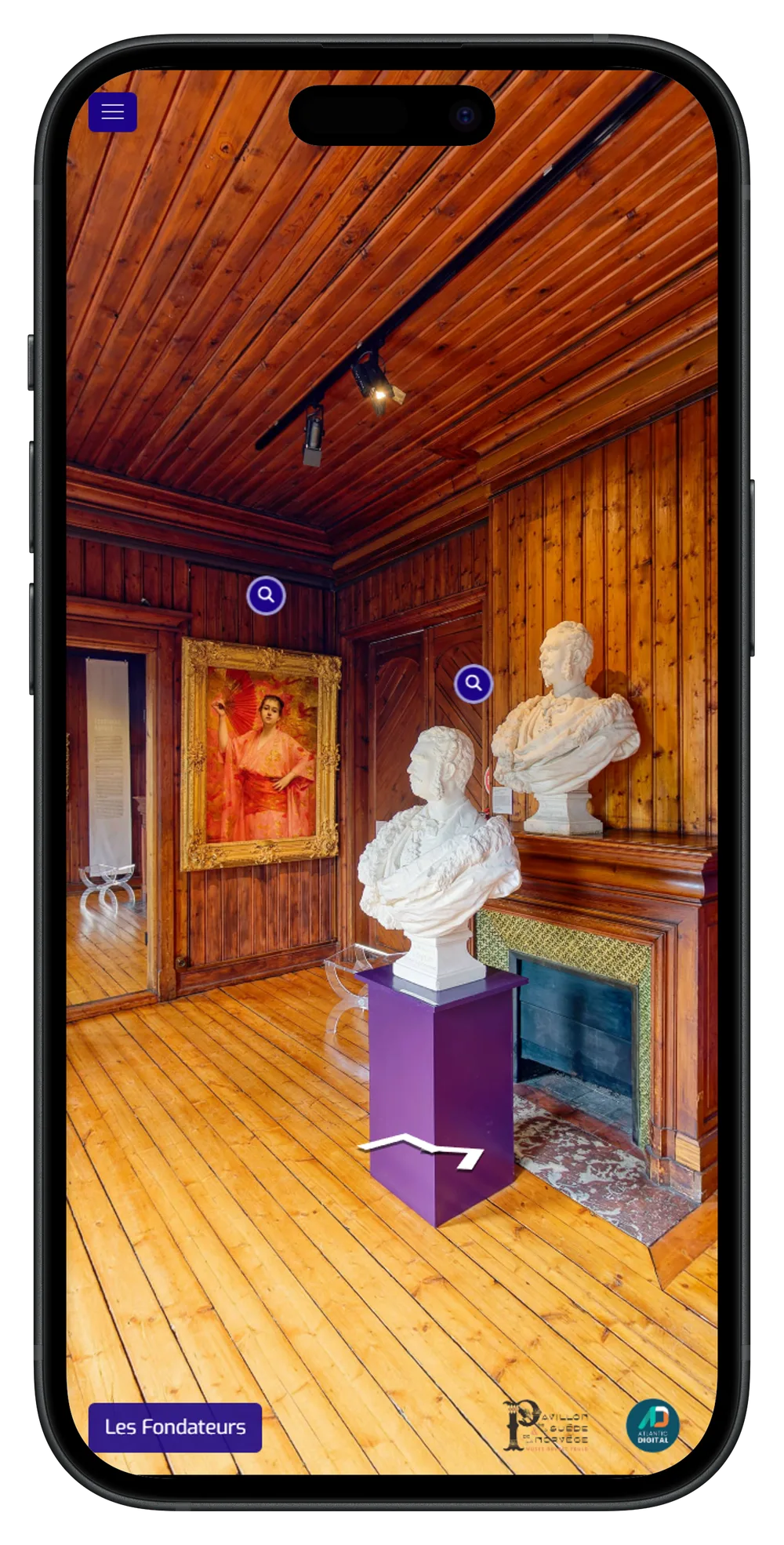 Visite virtuelle 360° du musée Roybet Fould affichée sur un smartphone